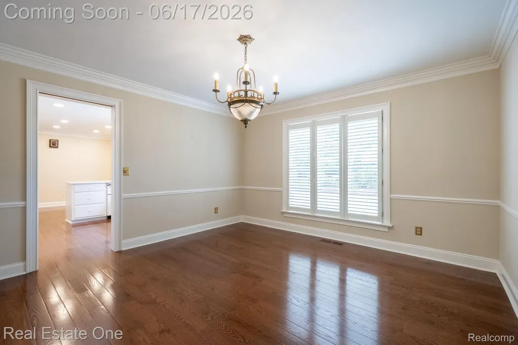 1632 Spotswood Drive Bloomfield Hills City MI 48302