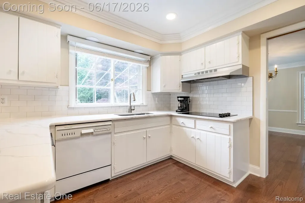 1632 Spotswood Drive Bloomfield Hills City MI 48302