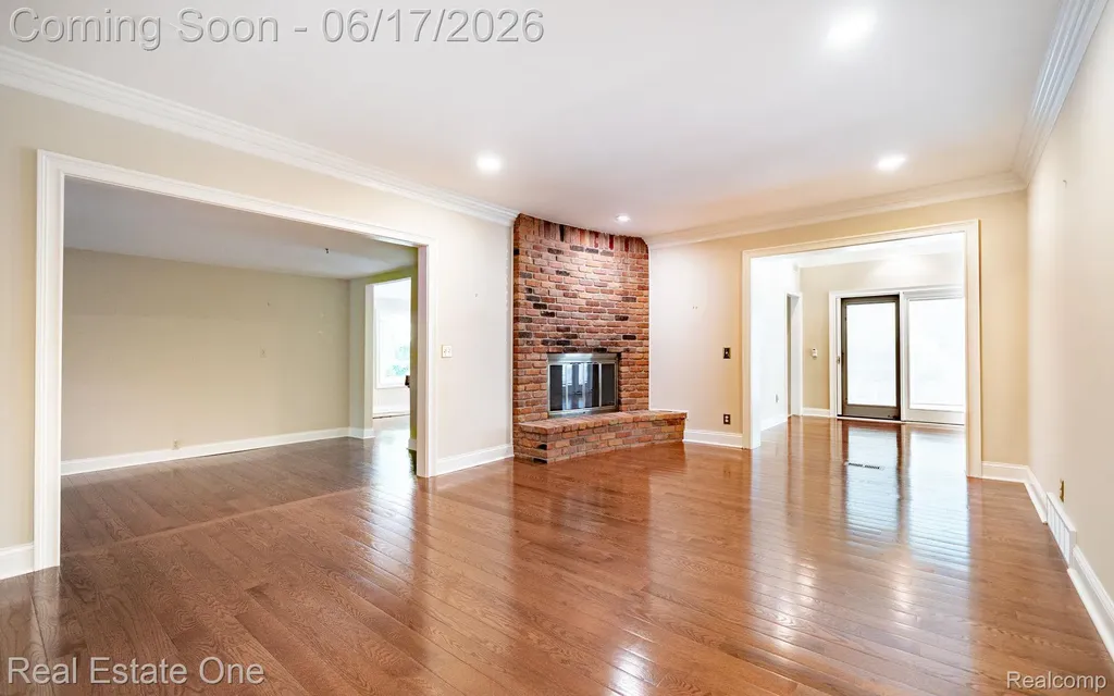 1632 Spotswood Drive Bloomfield Hills City MI 48302