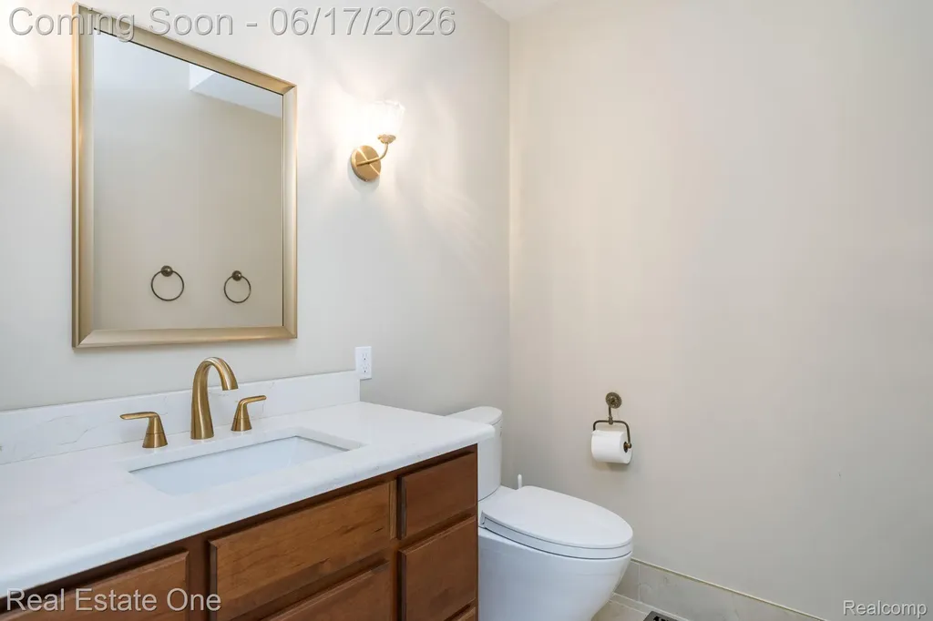 1632 Spotswood Drive Bloomfield Hills City MI 48302