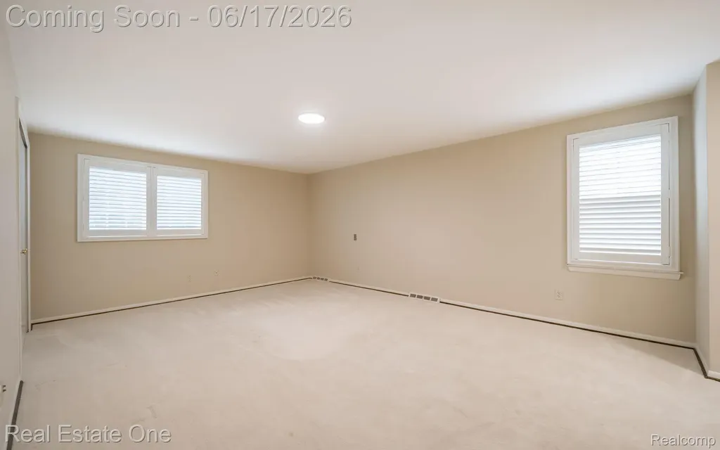 1632 Spotswood Drive Bloomfield Hills City MI 48302