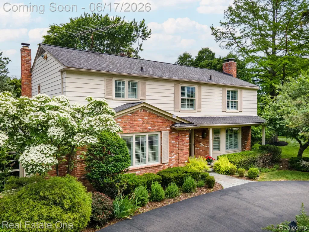1632 Spotswood Drive Bloomfield Hills City MI 48302