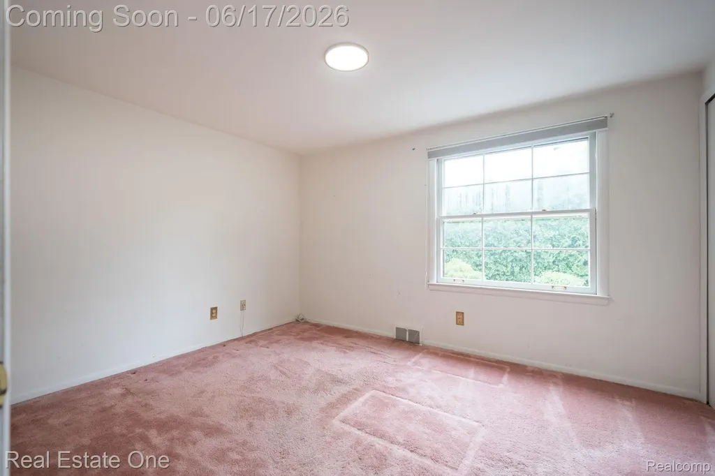1632 Spotswood Drive Bloomfield Hills City MI 48302
