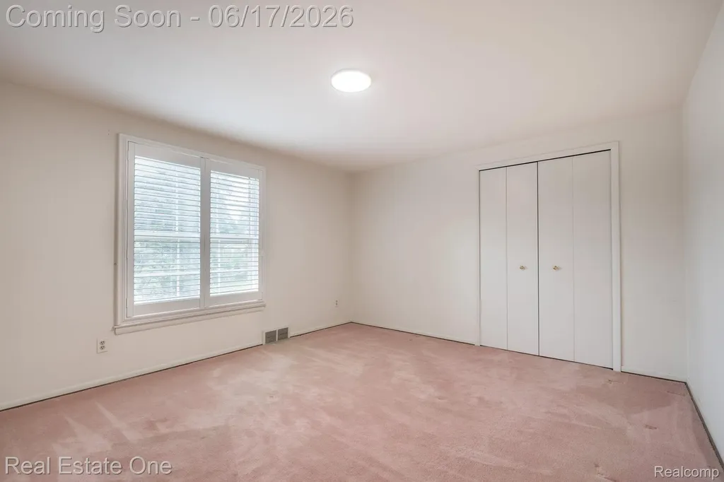 1632 Spotswood Drive Bloomfield Hills City MI 48302