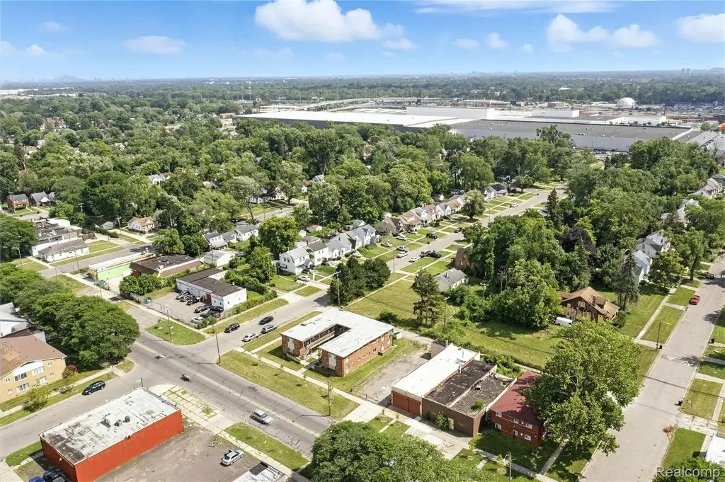 18729 Schoolcraft Detroit City MI 48223