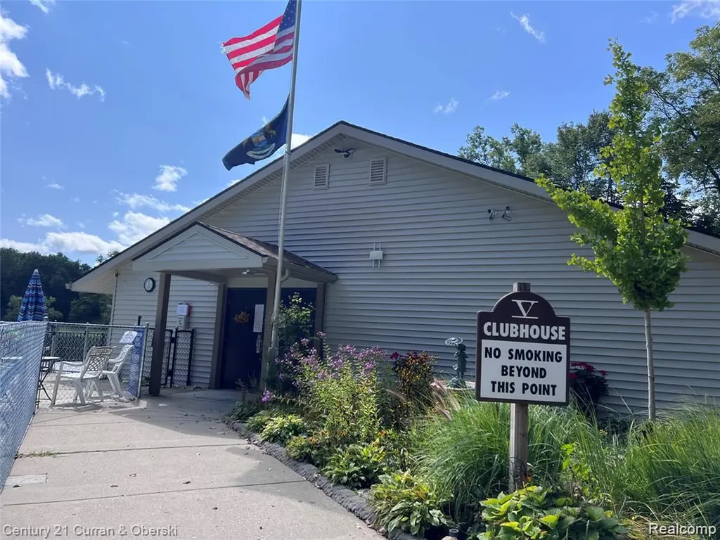 62072 Yorktown - Unit 4 South Lyon City MI 48178