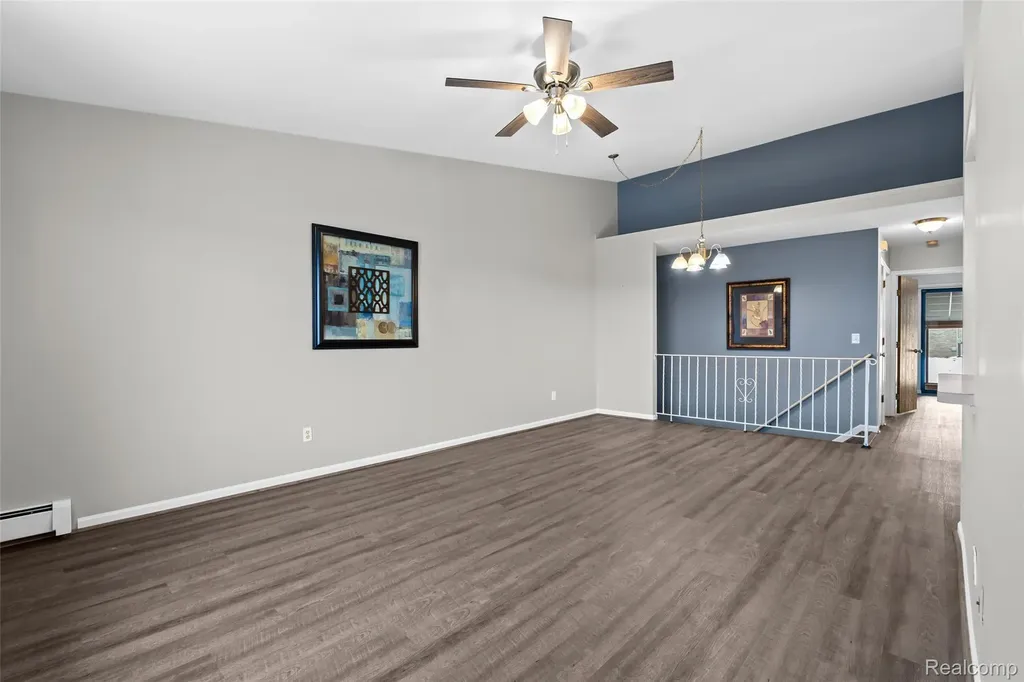 62072 Yorktown - Unit 4 South Lyon City MI 48178