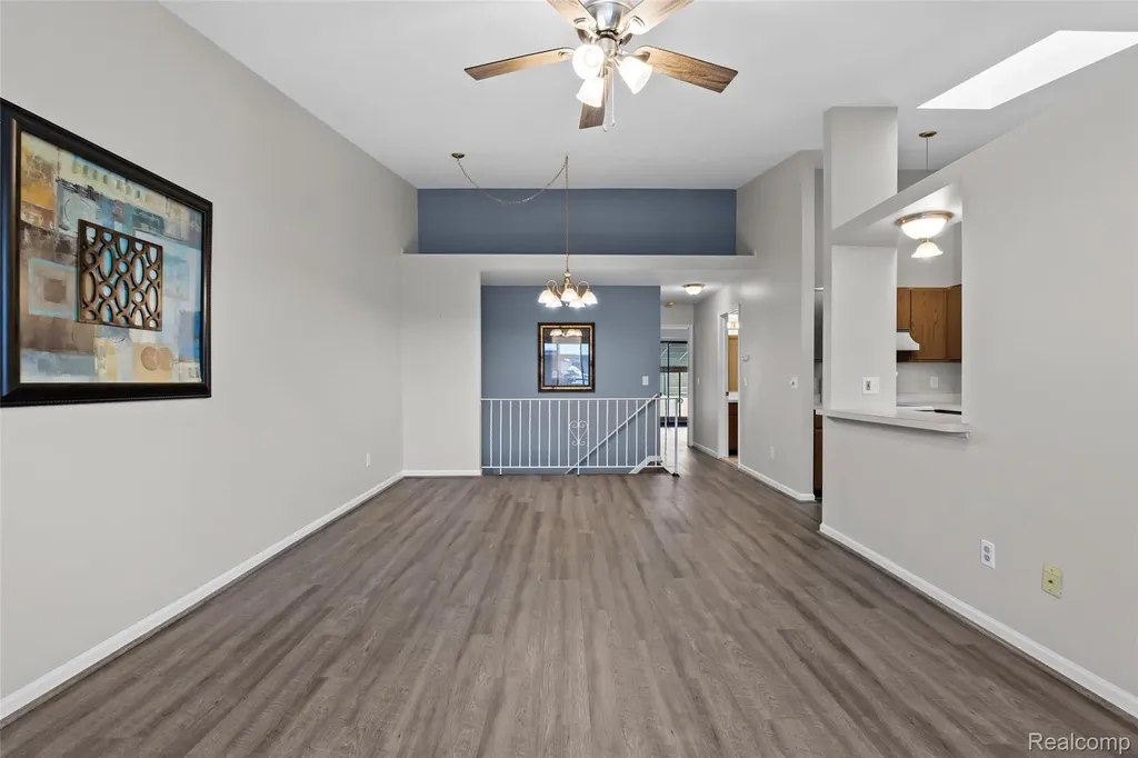 62072 Yorktown - Unit 4 South Lyon City MI 48178