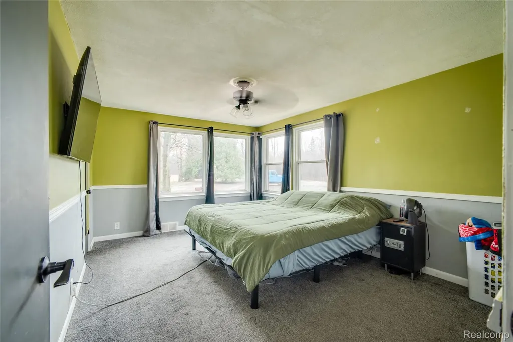 8780 Dixie Highway Birch Run Township MI 48415