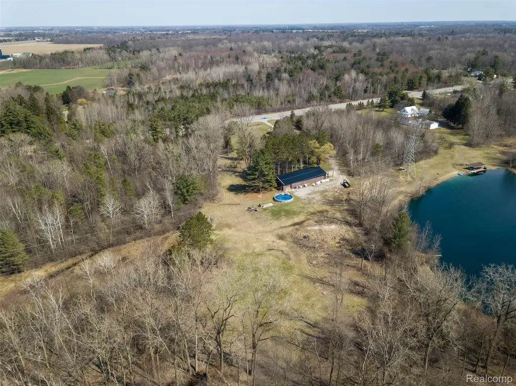 8780 Dixie Highway Birch Run Township MI 48415