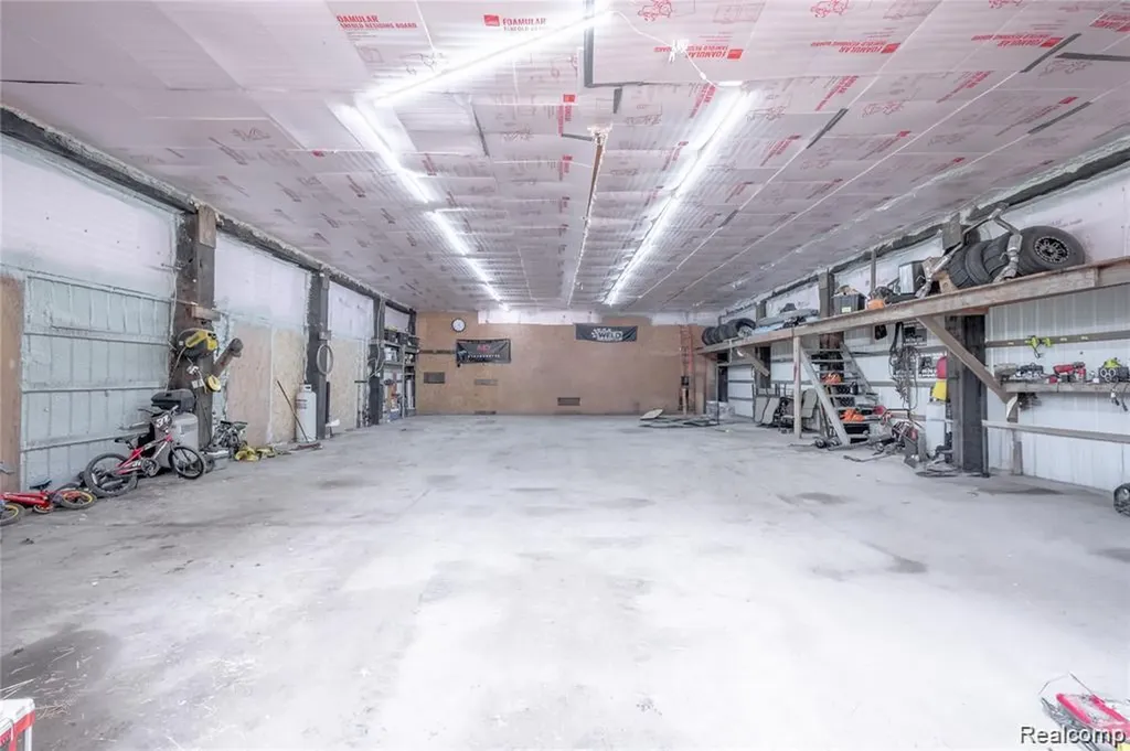 8780 Dixie Highway Birch Run Township MI 48415