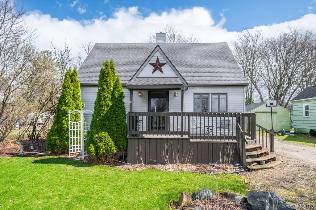 3253 S Vassar Road Davison Township MI 48423