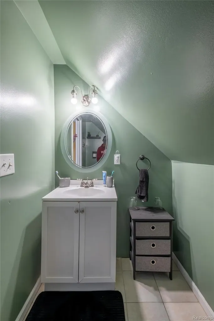 3253 S Vassar Road Davison Township MI 48423