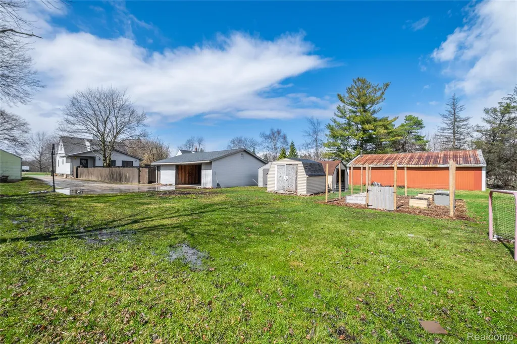 3253 S Vassar Road Davison Township MI 48423