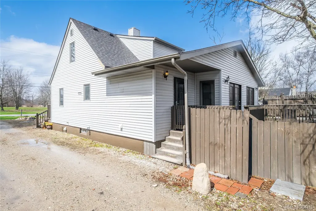 3253 S Vassar Road Davison Township MI 48423
