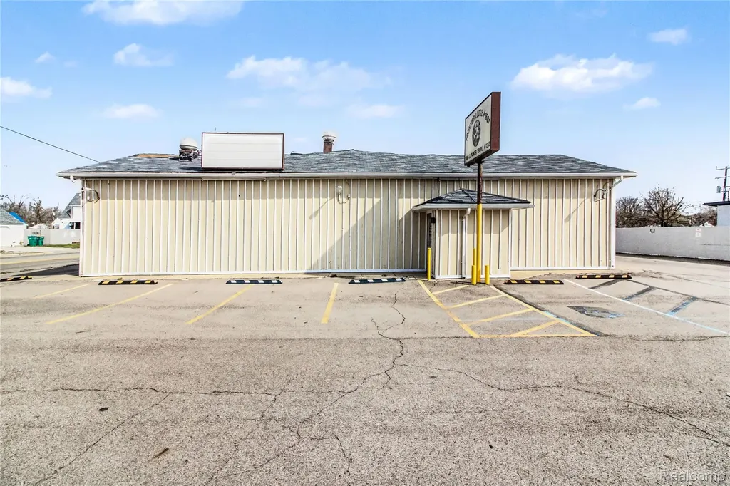 1405 Ecorse Road York Charter Township MI 48198