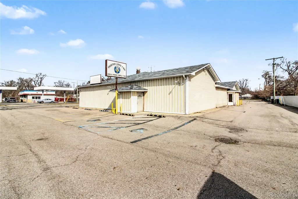 1405 Ecorse Road York Charter Township MI 48198