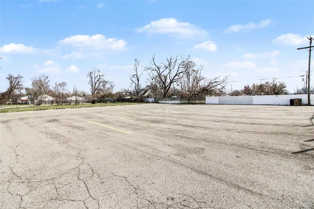 1405 Ecorse Road York Charter Township MI 48198