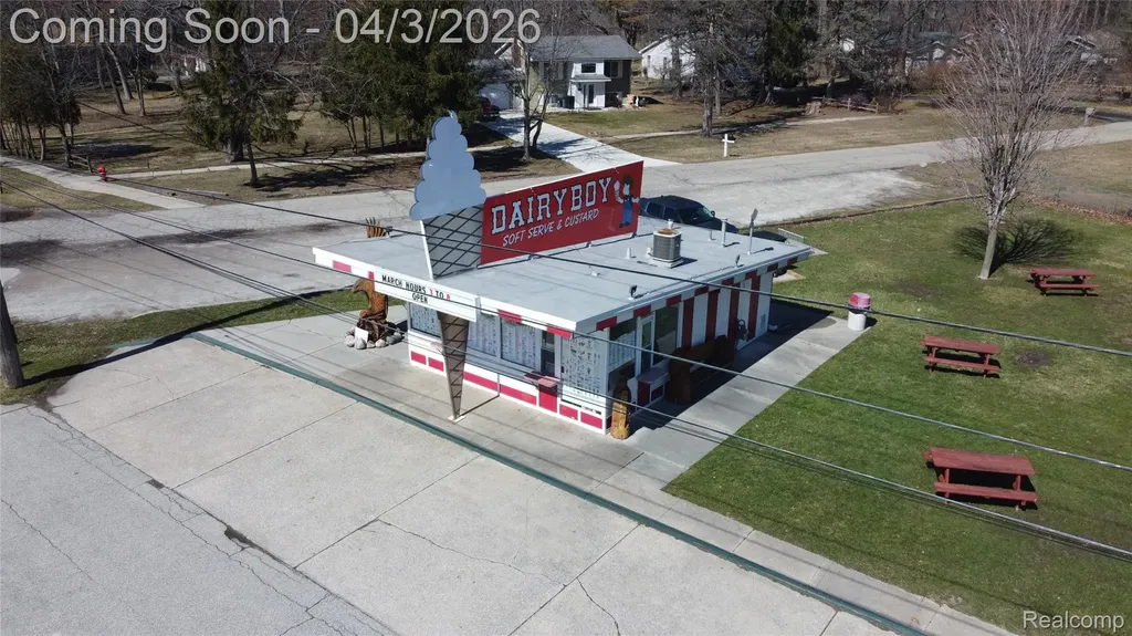 1826 Gratiot Boulevard Marysville City MI 48040