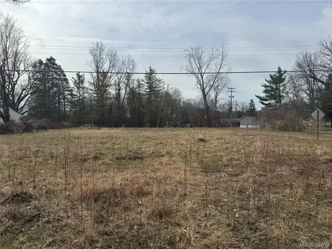4235 Quick Road Holly Village MI 48442