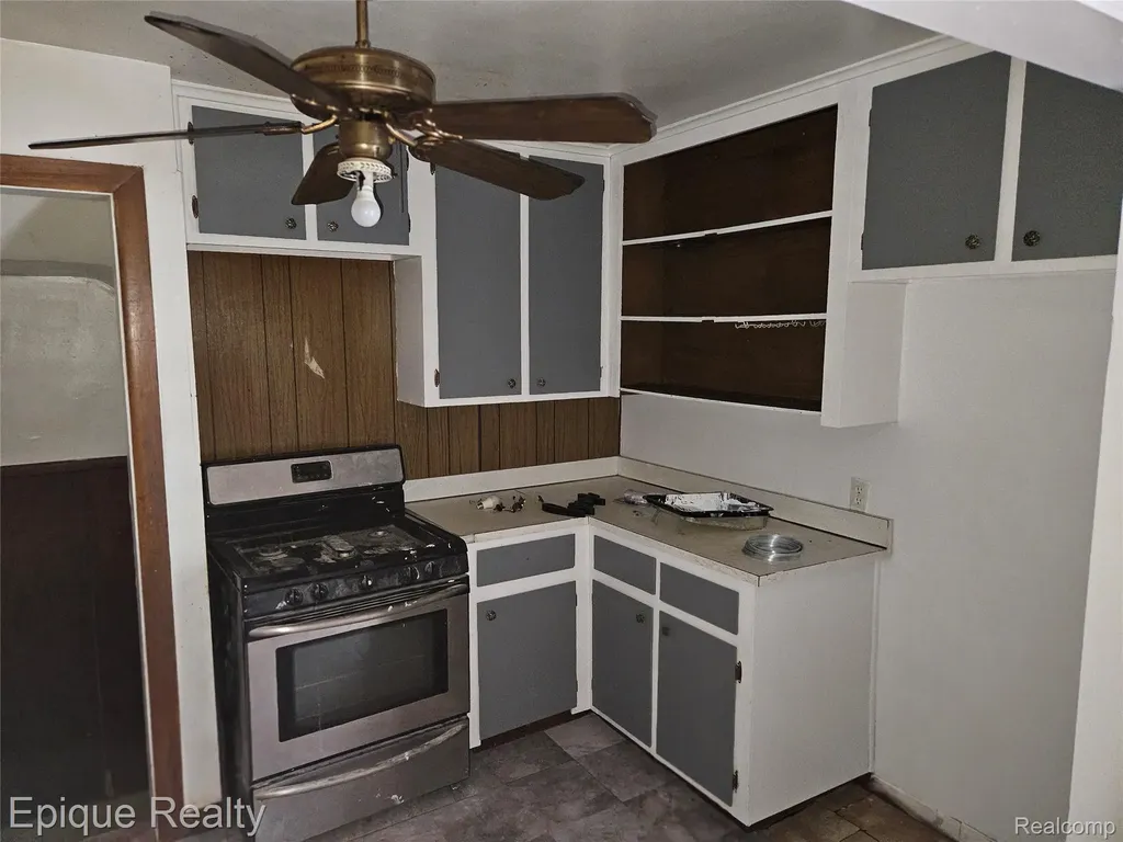 6137 Radnor Street Detroit City MI 48224