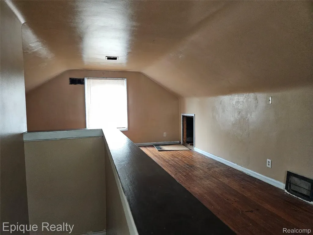 6137 Radnor Street Detroit City MI 48224