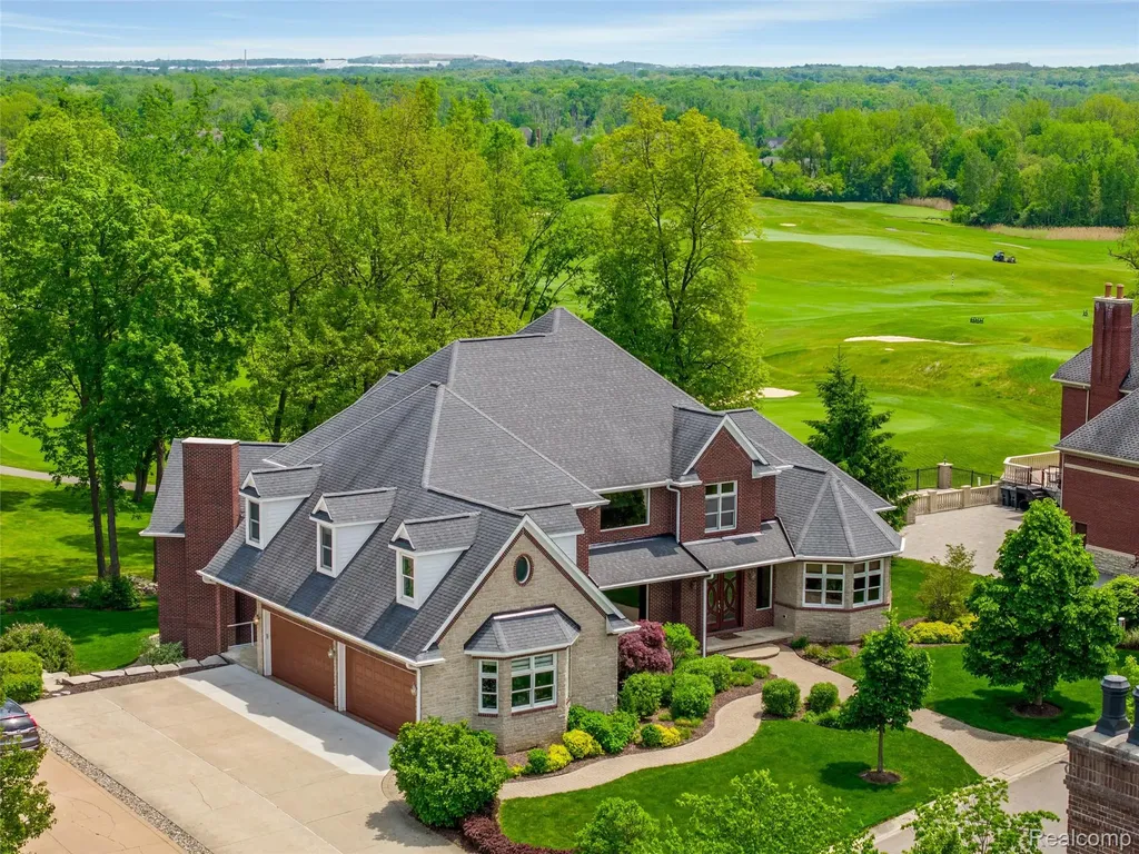 7432 Foxburg Court Independence Charter Township MI 48348