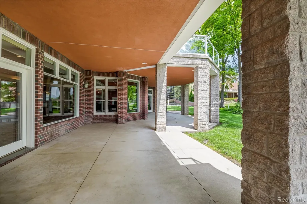 7432 Foxburg Court Independence Charter Township MI 48348