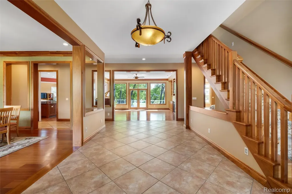7432 Foxburg Court Independence Charter Township MI 48348