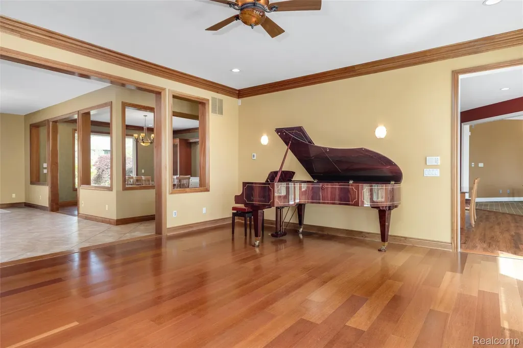 7432 Foxburg Court Independence Charter Township MI 48348