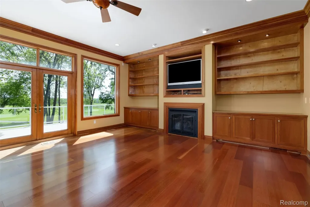 7432 Foxburg Court Independence Charter Township MI 48348