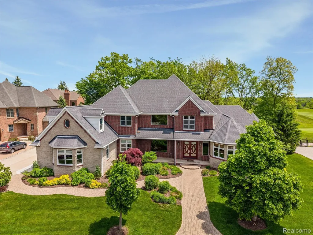 7432 Foxburg Court Independence Charter Township MI 48348