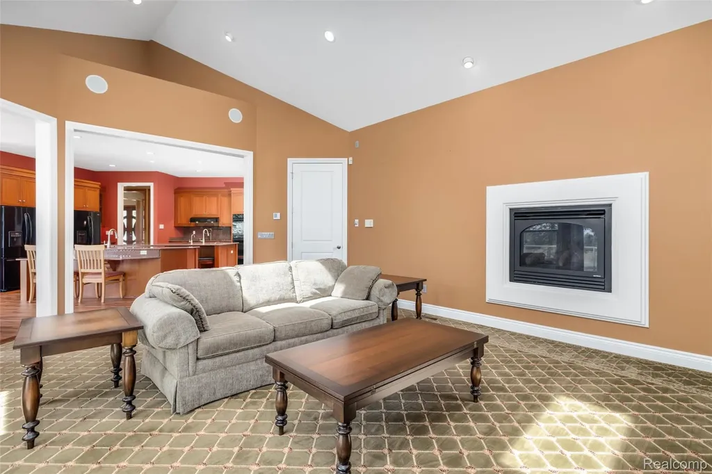 7432 Foxburg Court Independence Charter Township MI 48348