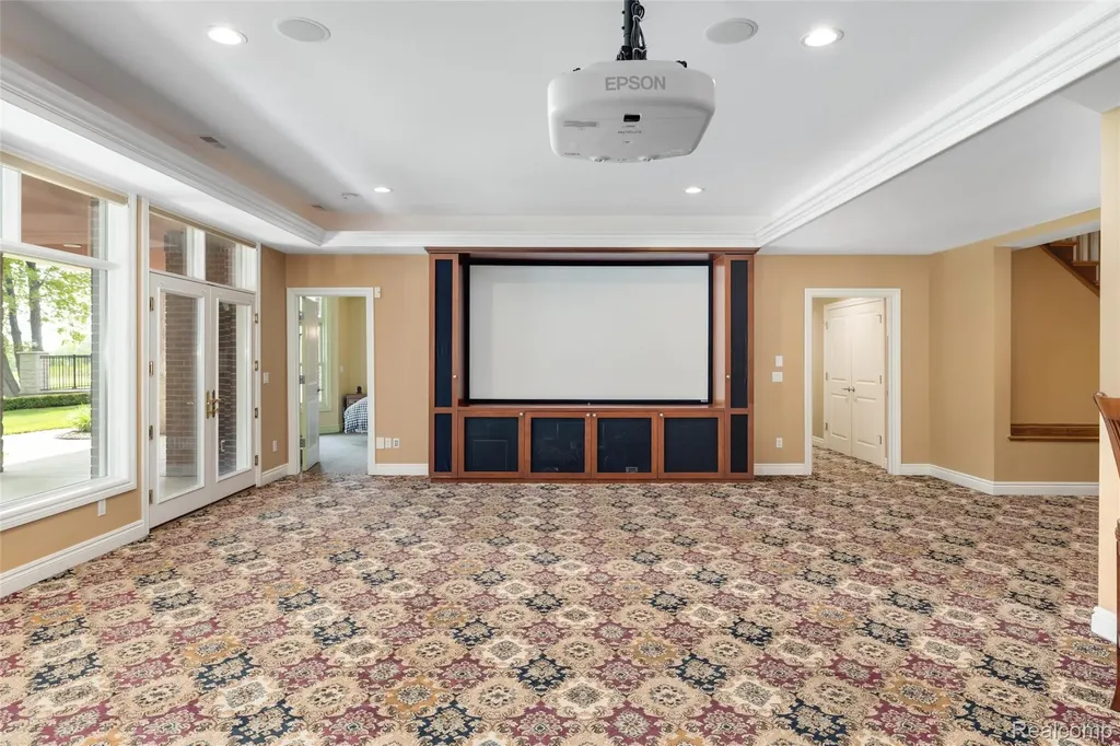 7432 Foxburg Court Independence Charter Township MI 48348