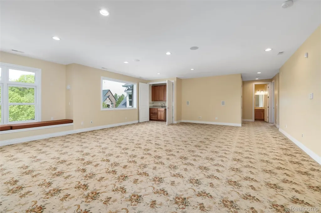 7432 Foxburg Court Independence Charter Township MI 48348