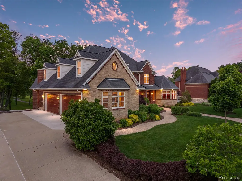 7432 Foxburg Court Independence Charter Township MI 48348