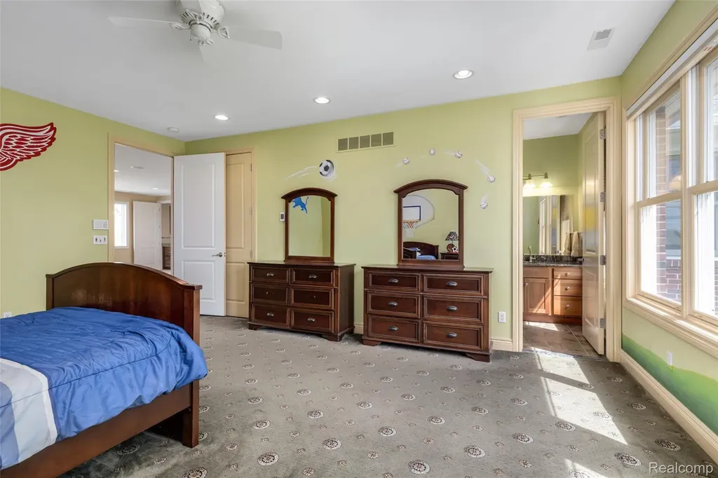 7432 Foxburg Court Independence Charter Township MI 48348