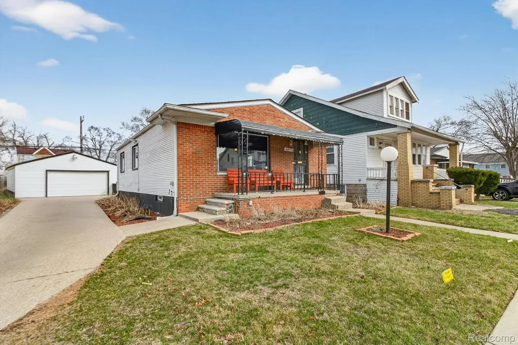 18676 Syracuse Street Detroit City MI 48234