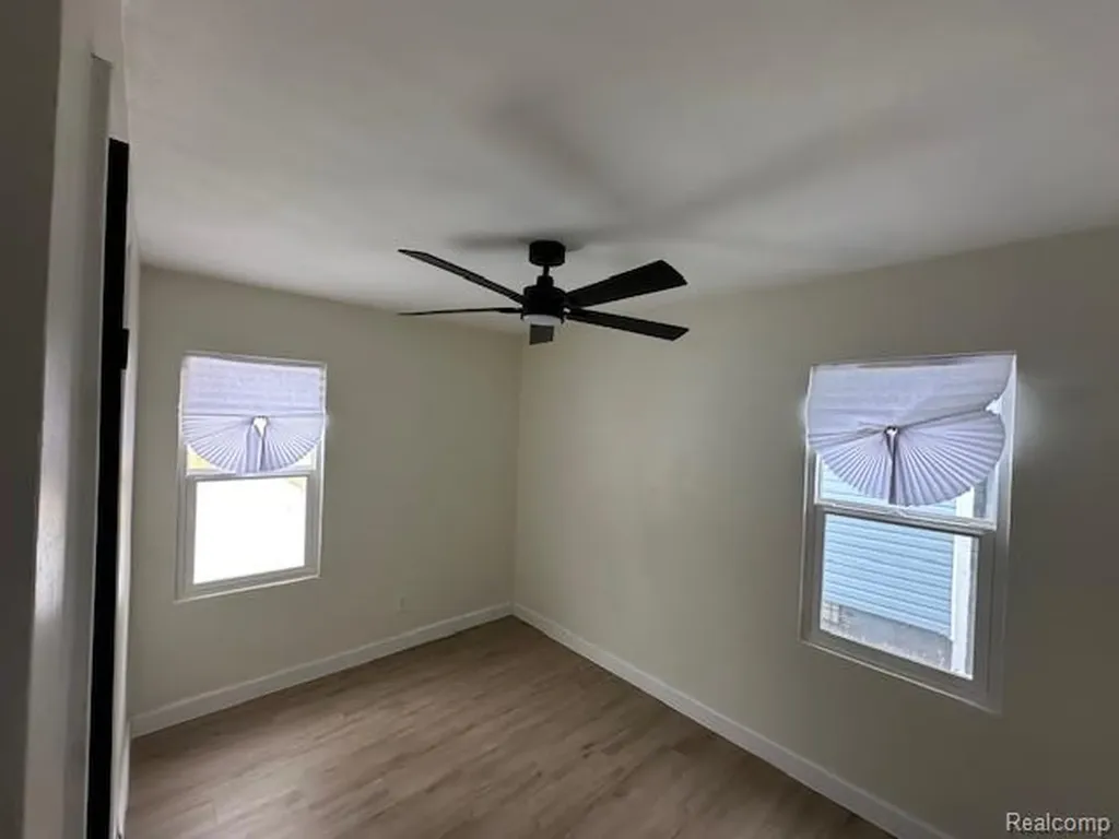 19345 Archdale Street Detroit City MI 48235