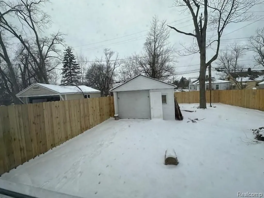 19345 Archdale Street Detroit City MI 48235
