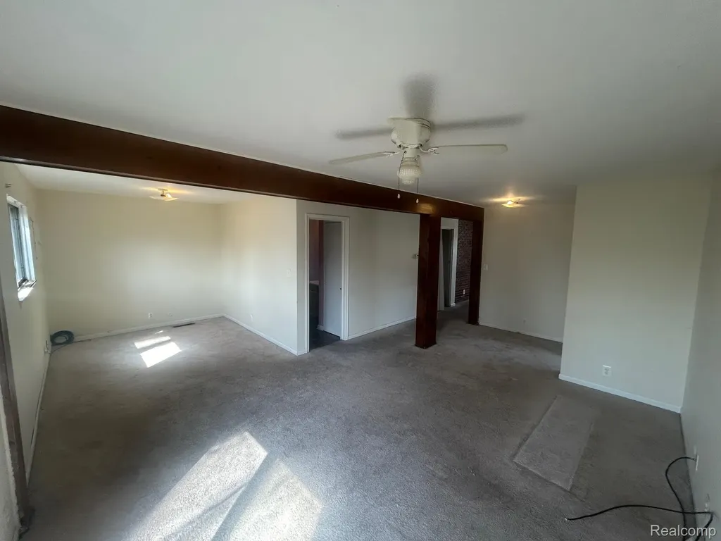 25651 Mcdonald Street Dearborn Heights City MI 48125