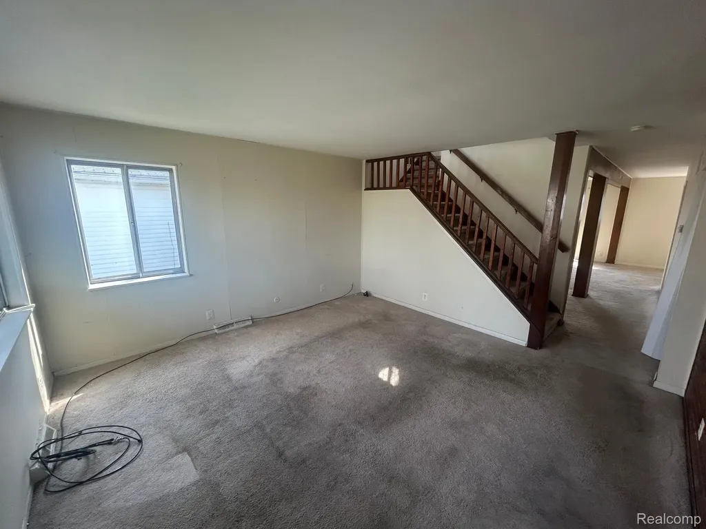 25651 Mcdonald Street Dearborn Heights City MI 48125