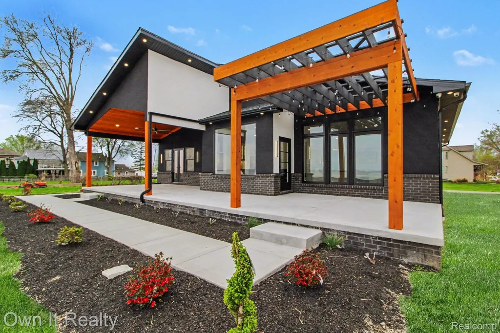 2020 Edgewater Street Frenchtown Township MI 48162