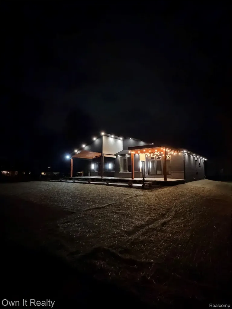 2020 Edgewater Street Frenchtown Township MI 48162