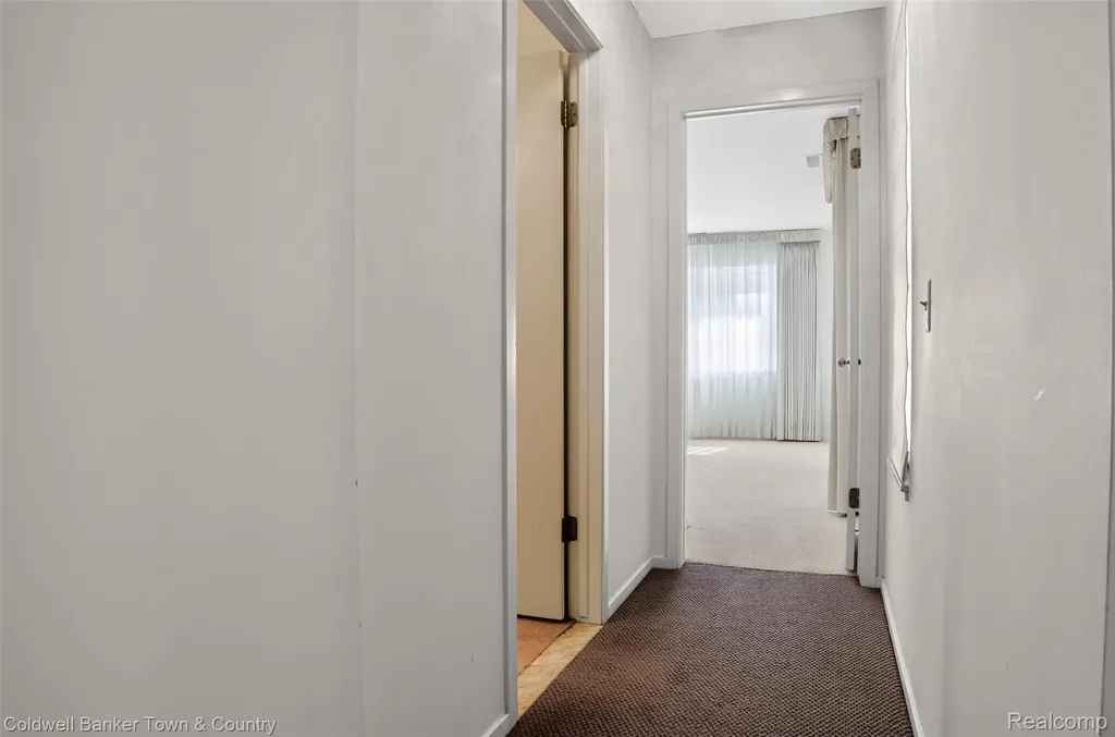 6689 Ridgefield Circle West Bloomfield Charter Township MI 48322