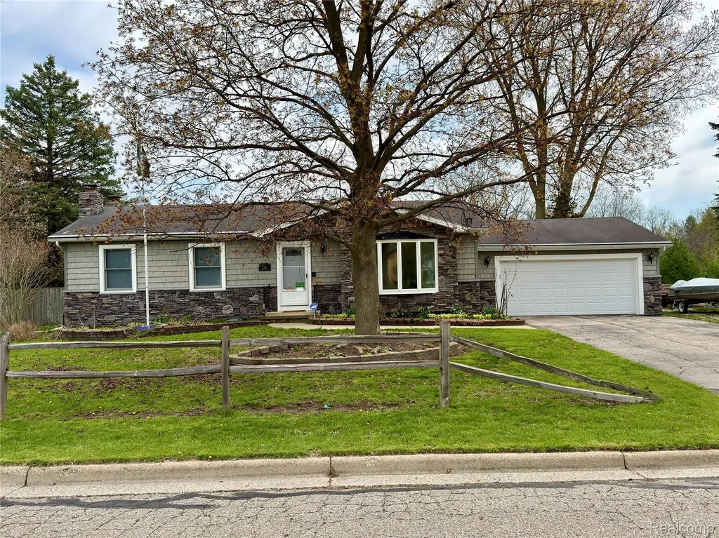 5934 Montebello Avenue Meridian Charter Township MI 48840