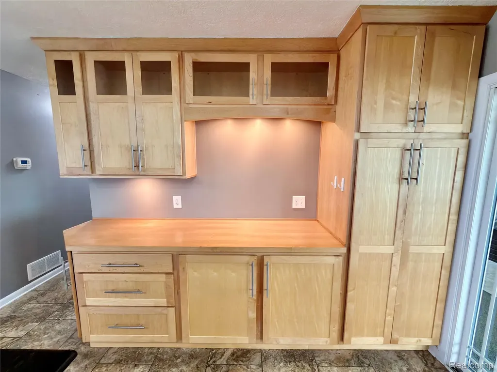 5934 Montebello Avenue Meridian Charter Township MI 48840