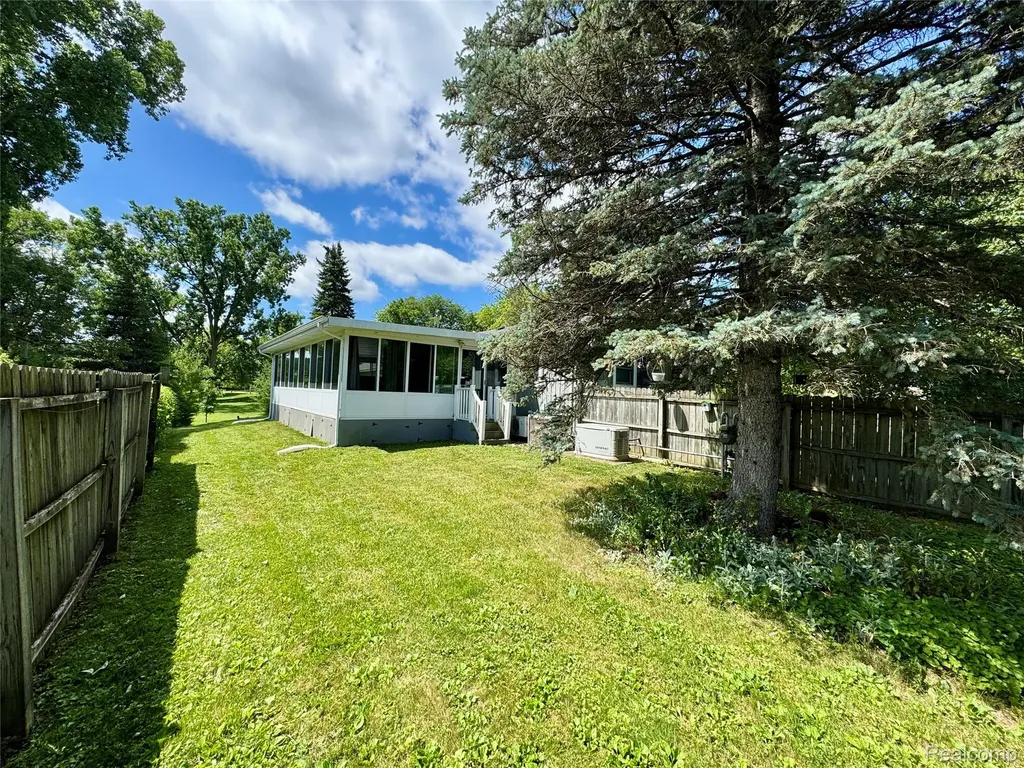 5934 Montebello Avenue Meridian Charter Township MI 48840