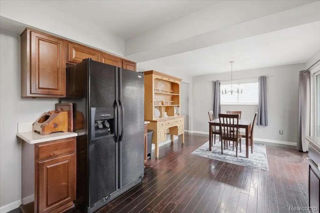 2735 N Williams Lake Road Waterford Charter Township MI 48329