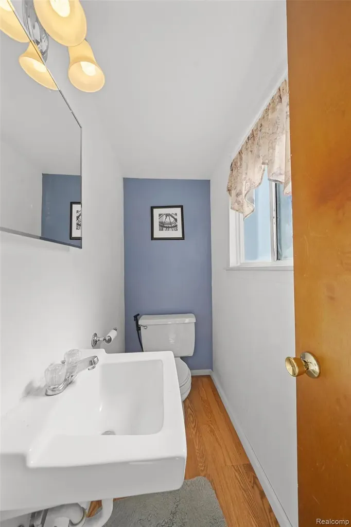 8083 Coventry Street Westland City MI 48185